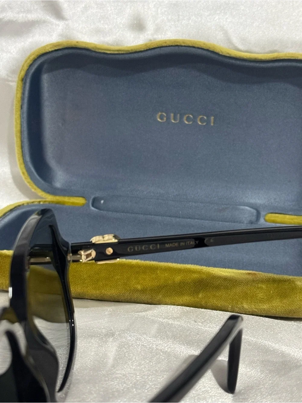Gucci Black Oversized Square Sunglasses